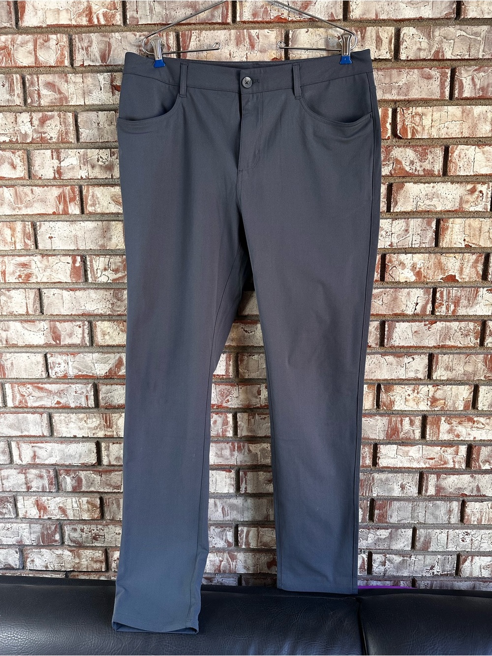 Vuori Meta Pant Athletic Slim Size 34 Charcoal Gray